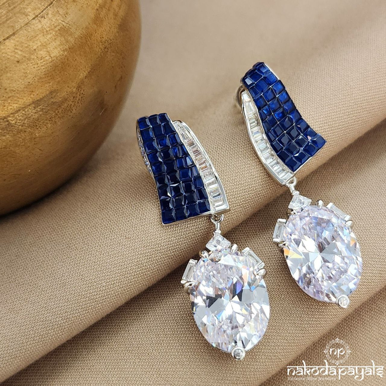 Sparkling Blue Earrings (St3432)