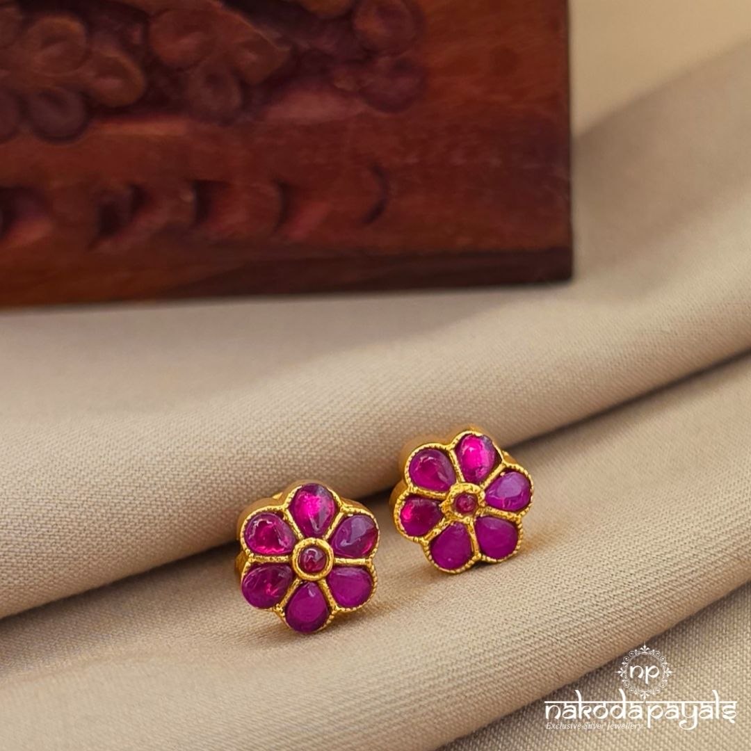 Cute Pink Floral Studs (Ge11131)