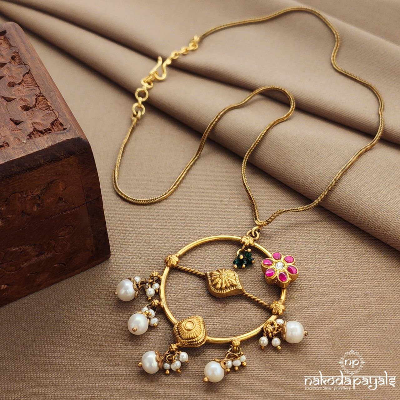 Kundan Floral Long Neckpiece (Gn9635)