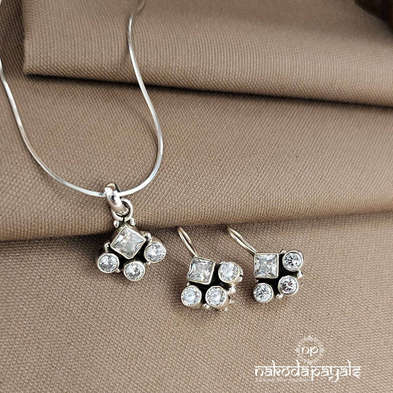 White Pendant Set (N11539)