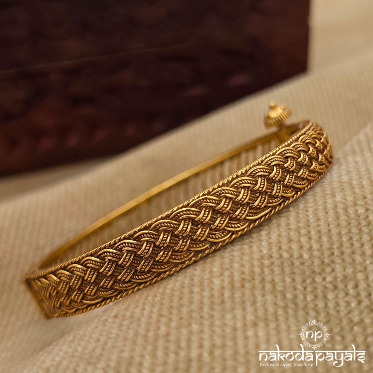 Braided Openable Screw Kada (Gk3361)
