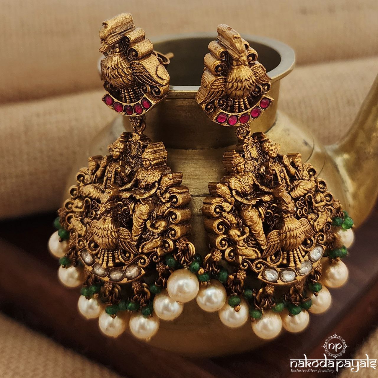 Pearled Drop Goddess Kundan Earrings (Ge9056)