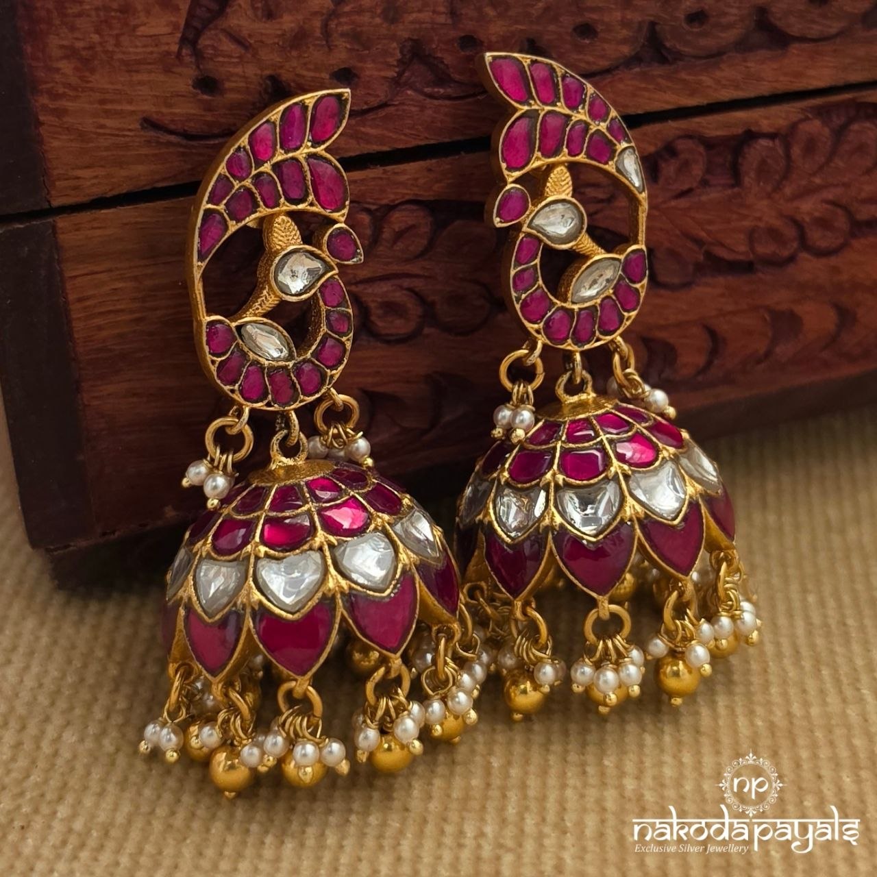 Peacock Kundan Pearly Jhumka (Ge11039)