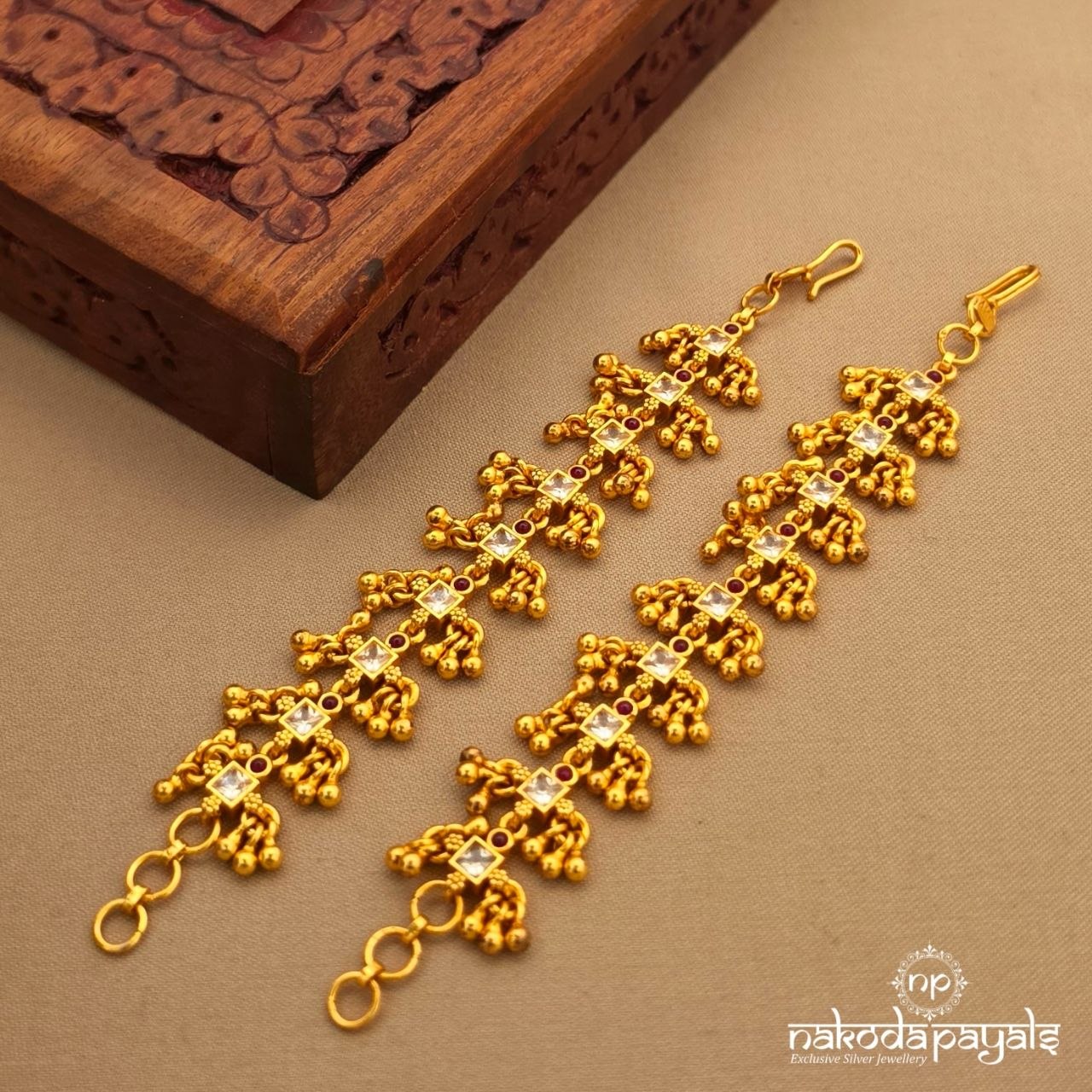 Squarish Floral Maati (Gm1249)