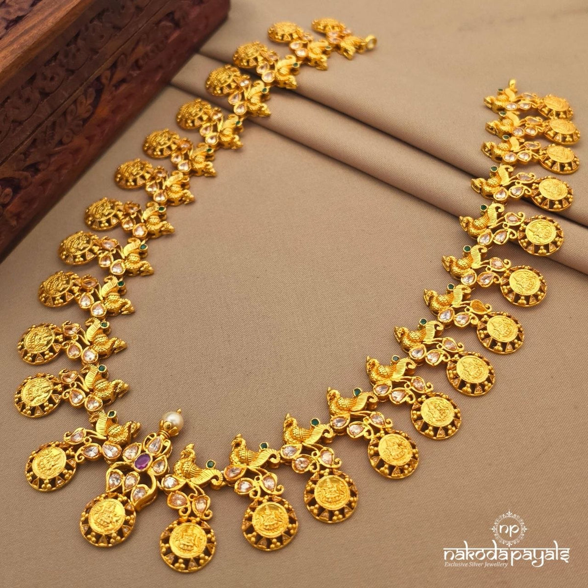 Elegant Peacock Lakshmi Neckpiece (Gn10888)