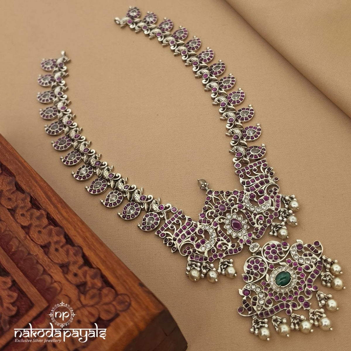 Exemplary Twin Peacock Neckpiece (N12139)