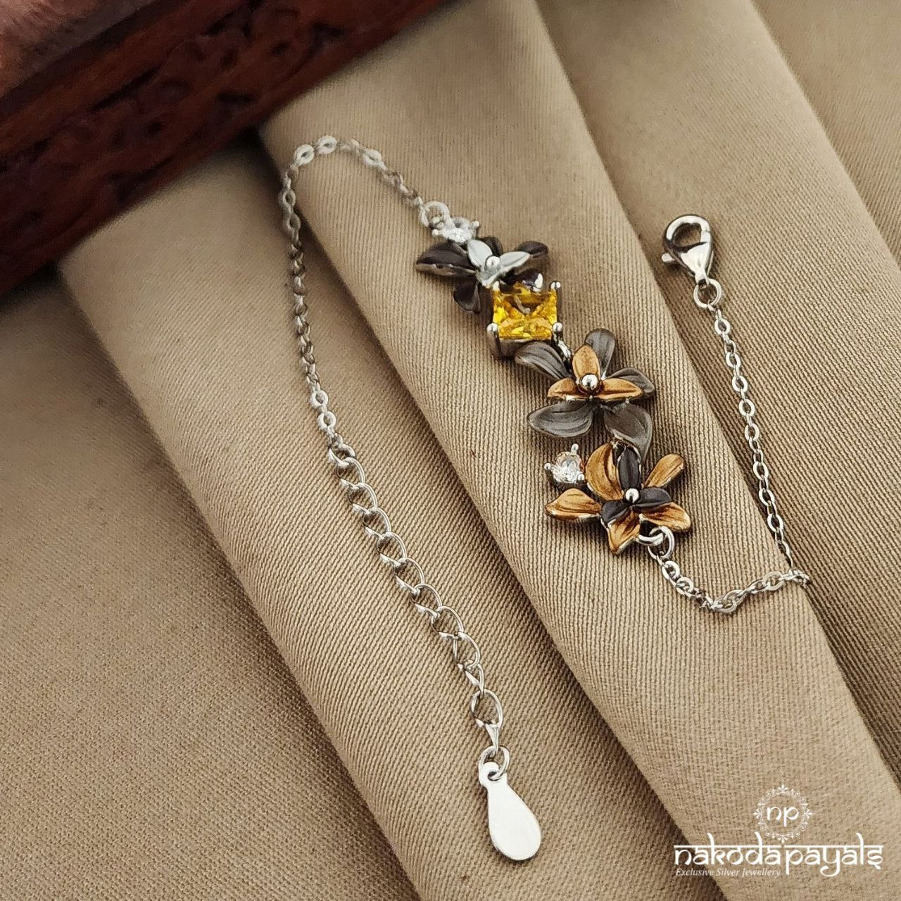 Brown Floral Bracelet (Br1543)