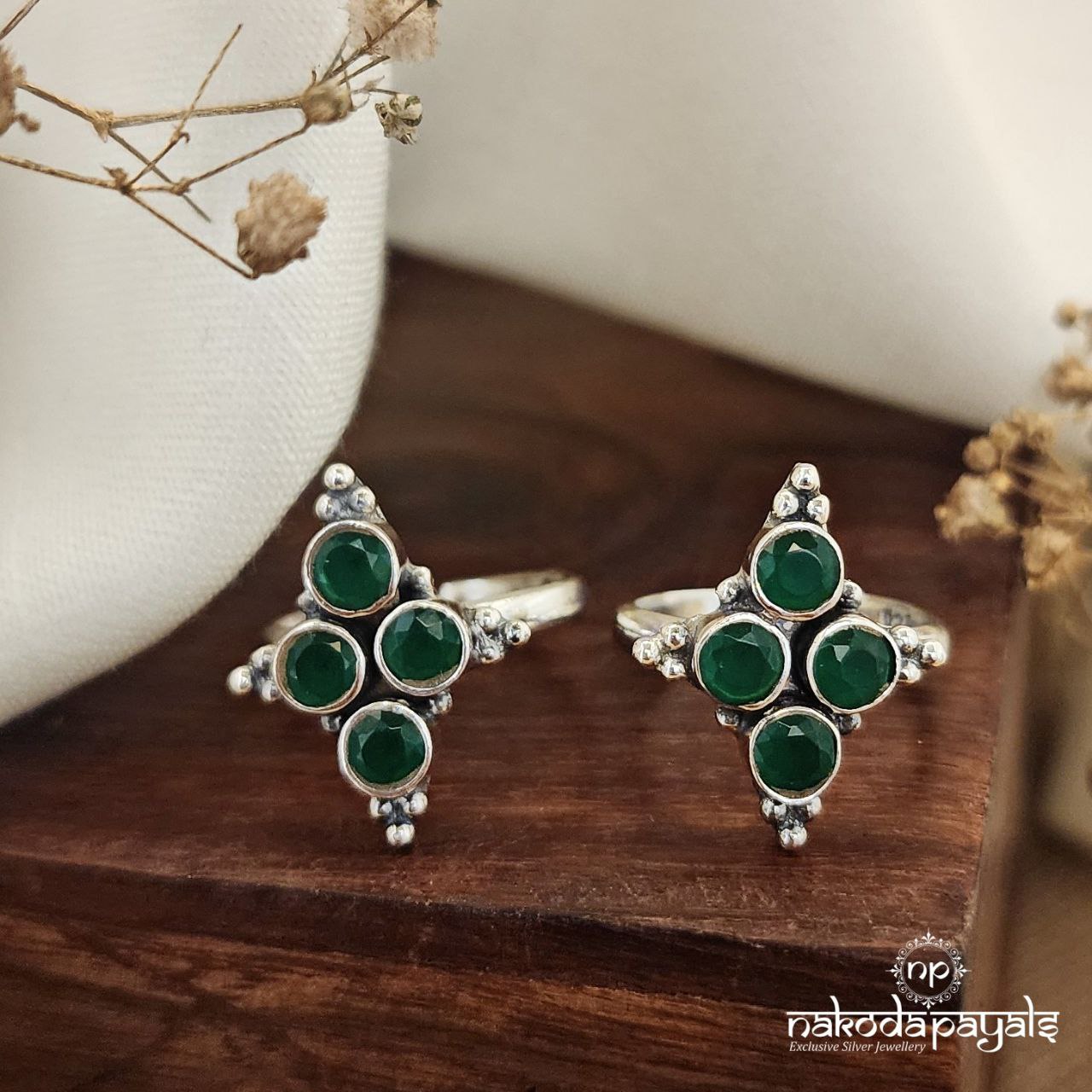 Green Toerings (T4287)