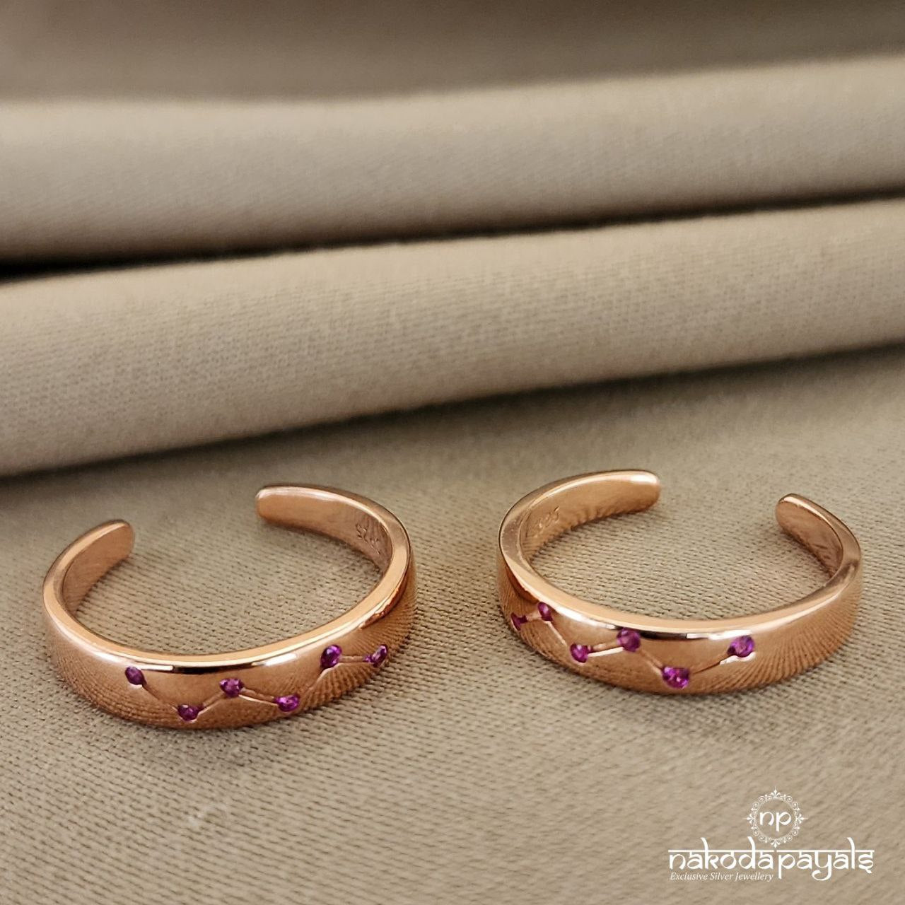 Zigzag Ruby Rose Gold Toerings (T4238)