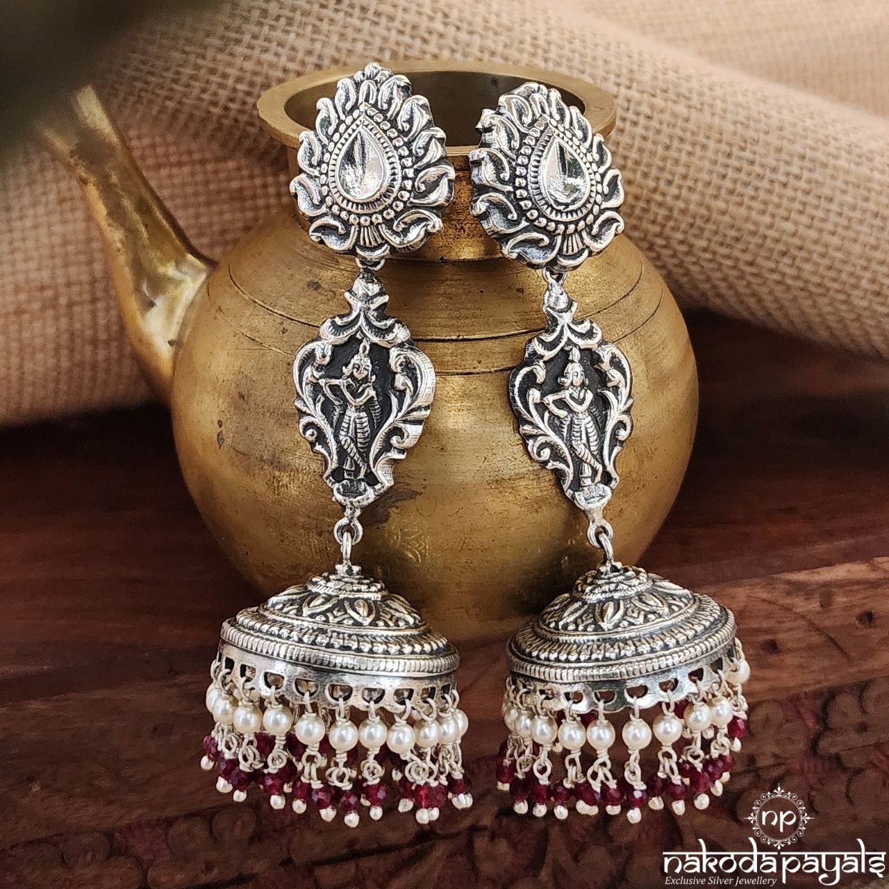 Elegant Krishna Pearled Jhumka (J8023)