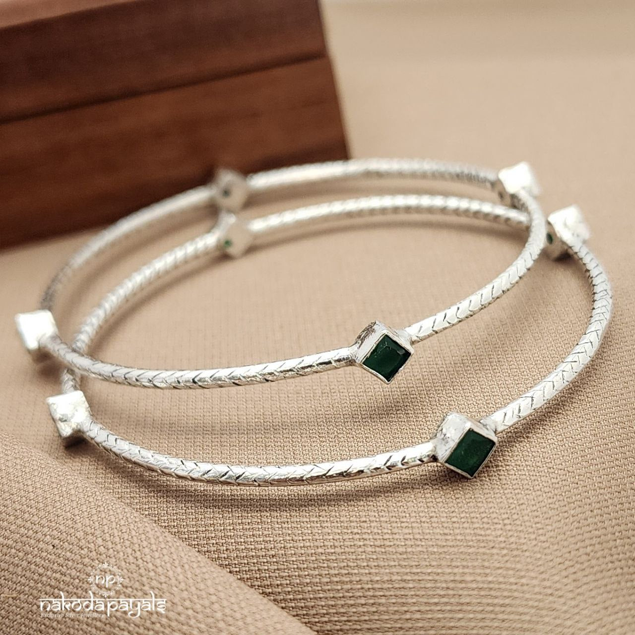 Green Squarish Bangle Pair 2.6 (K6107)