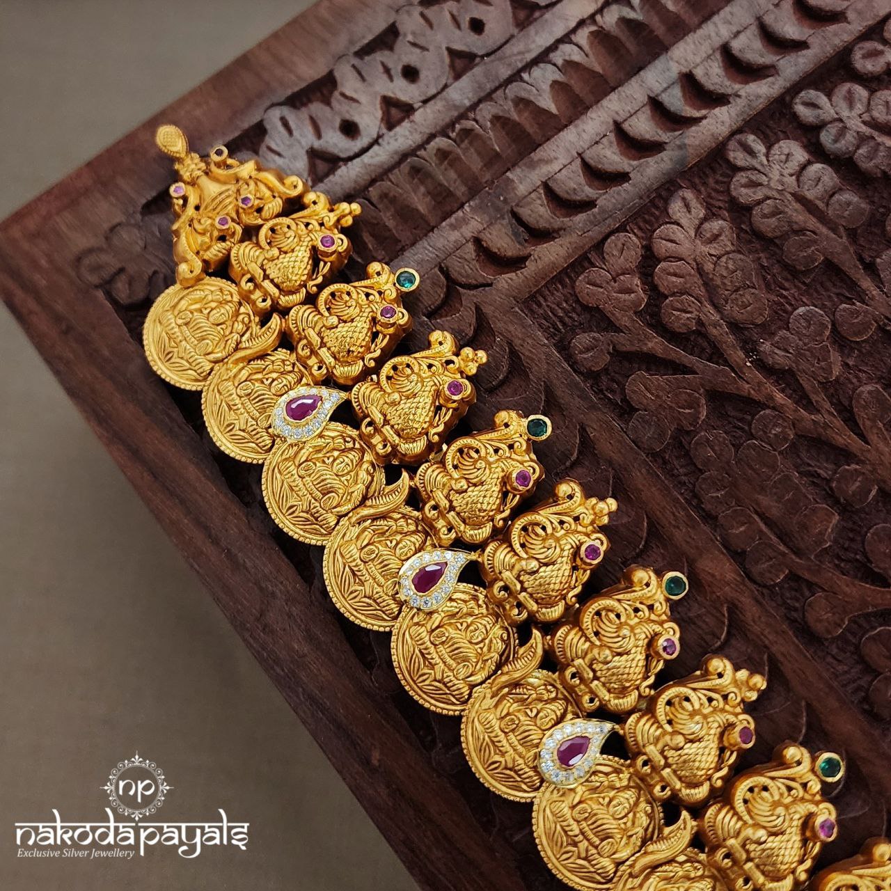 Peacock Lakshmi Coin Neckpiece (Gn9160)