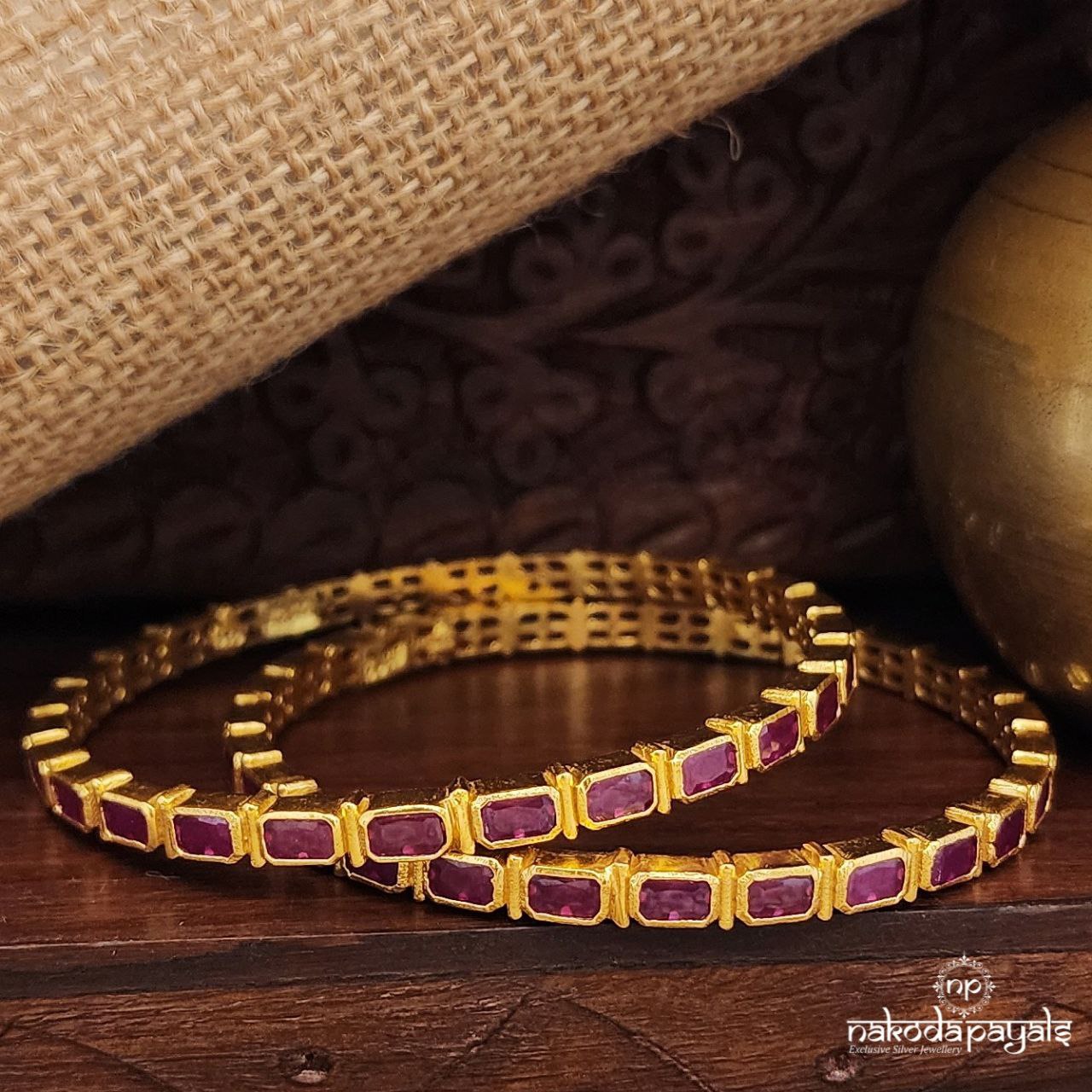 Rectangular Pink Bangle (2.6) (Gk3127)