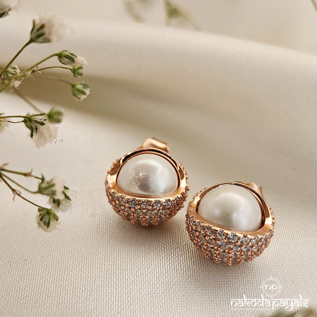 Ravishing Pearl Earrings (St2886)