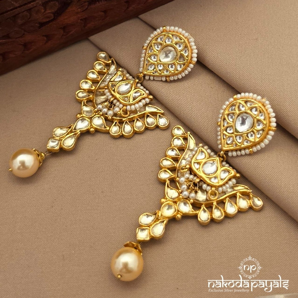 Exquisite Lotus Pearl Chandbali (Ge11458)