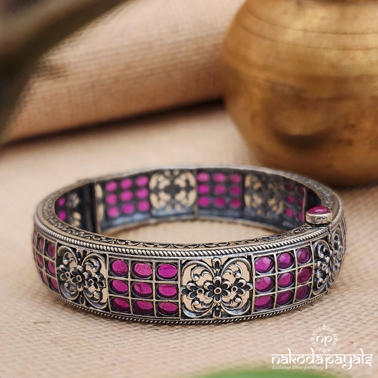 Pink Oxidised Screw Kada (K4930)