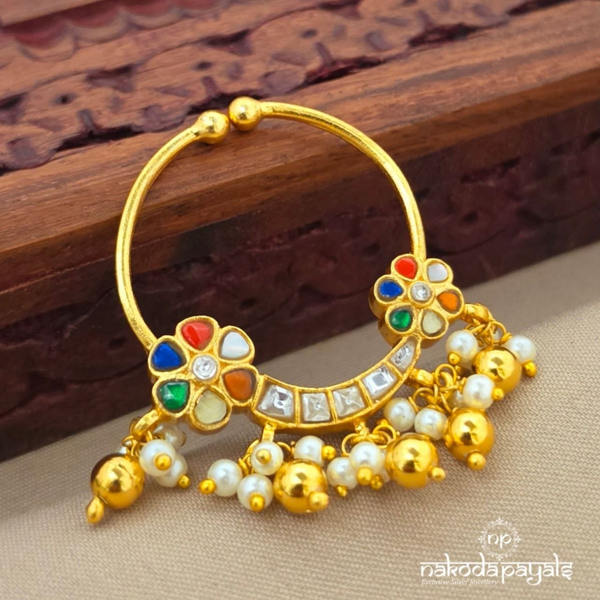 Navaratna Floral Nath (Np795)