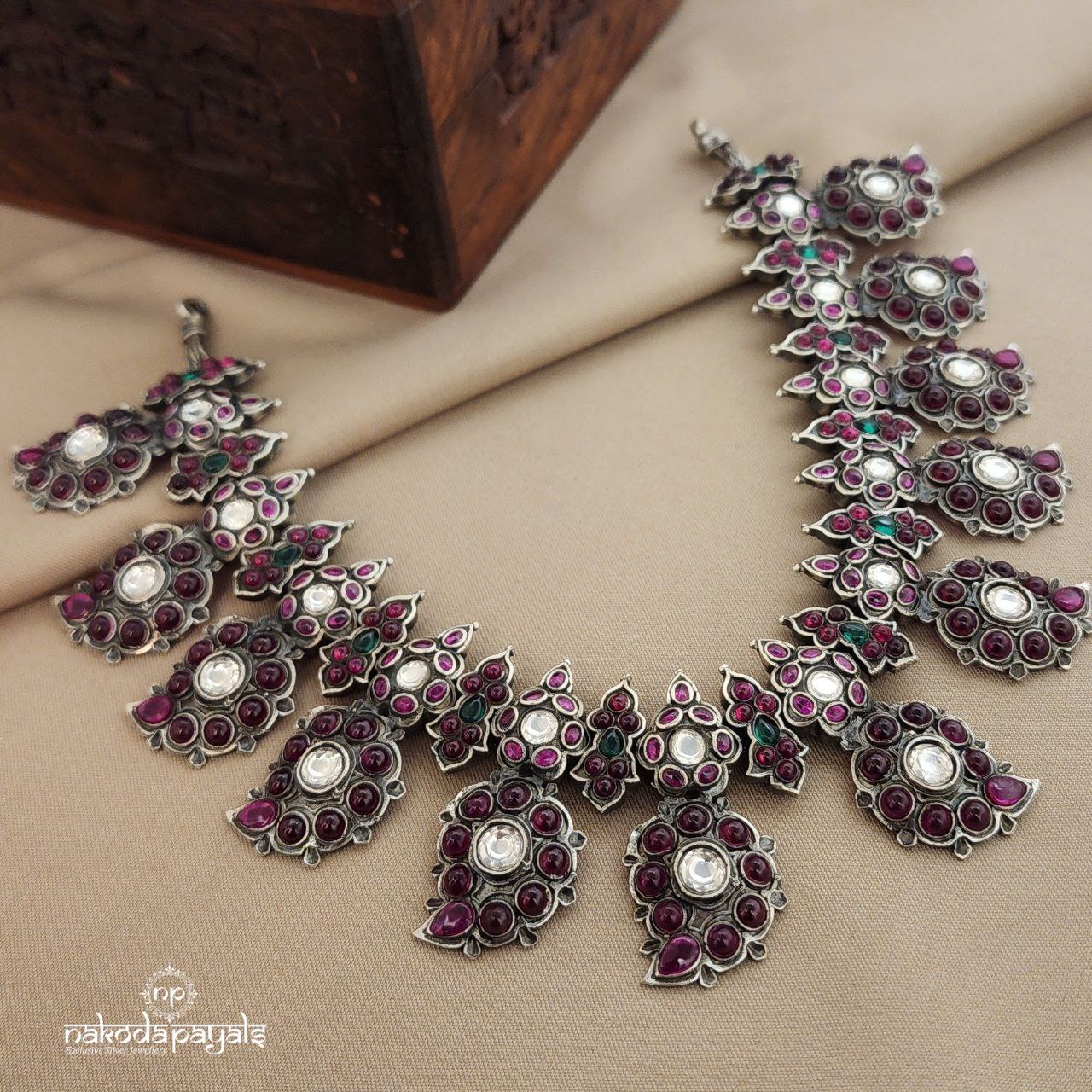 Kemp Mango Neckpiece (N10908)