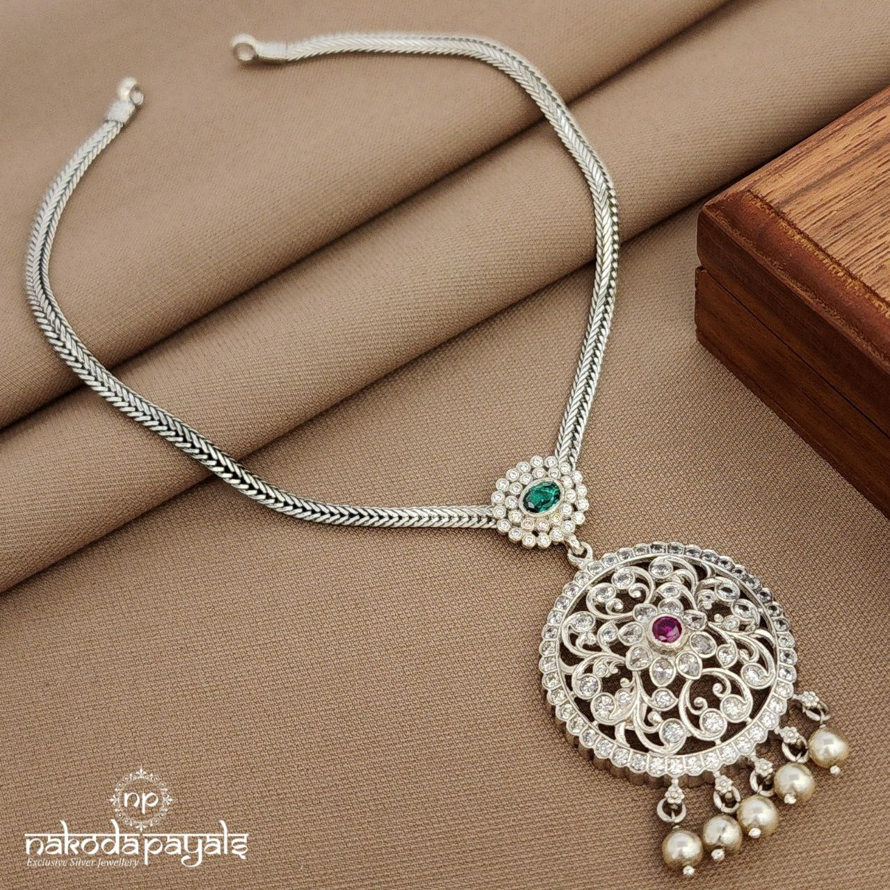 Pearl Drop Neckpiece (N11363)