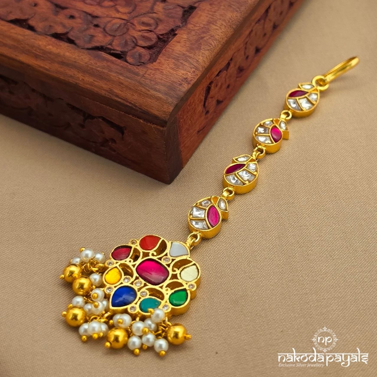 Navaratna Maang Tika (Gm1219)