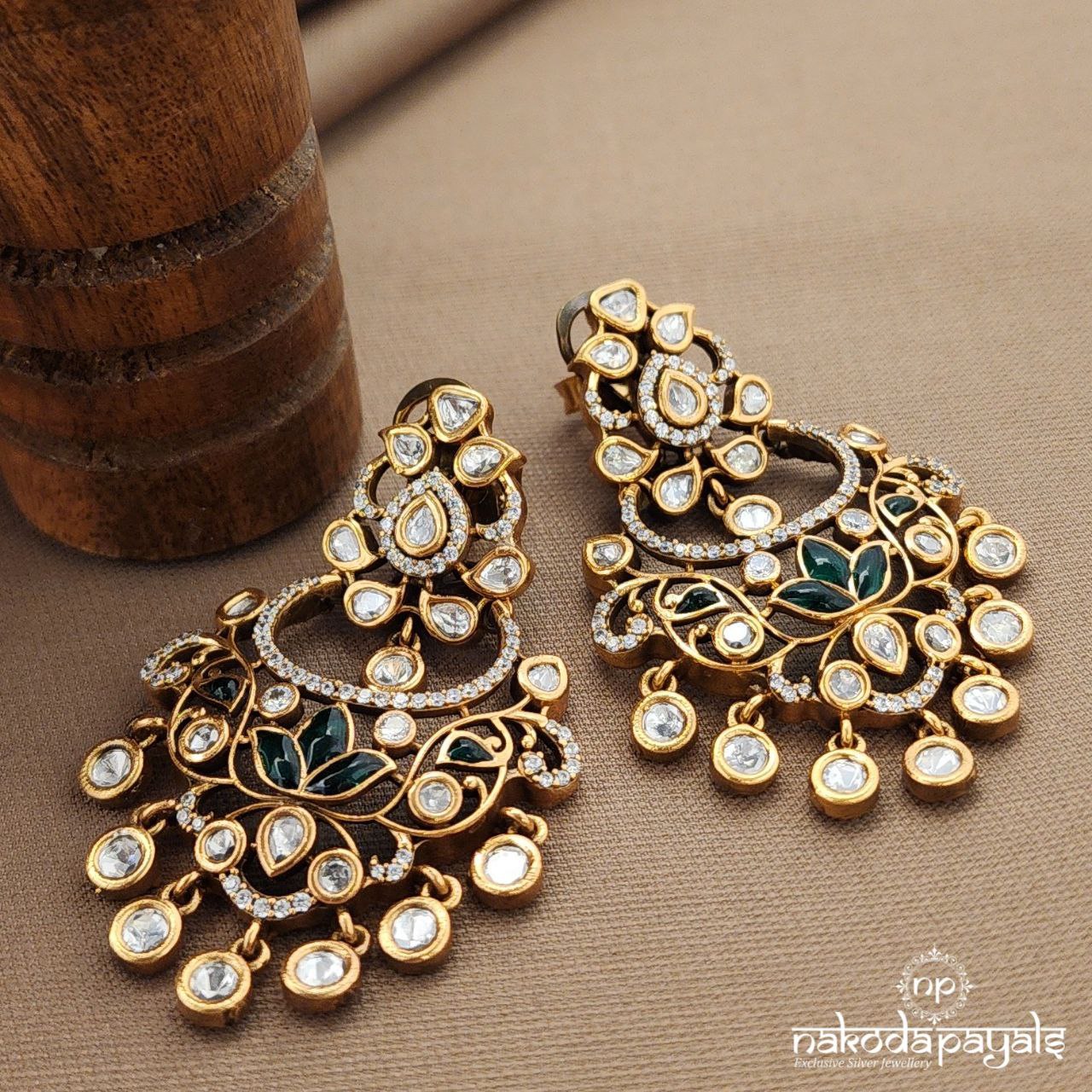 Lotus Green White Drop Chandbali (Ge10017)