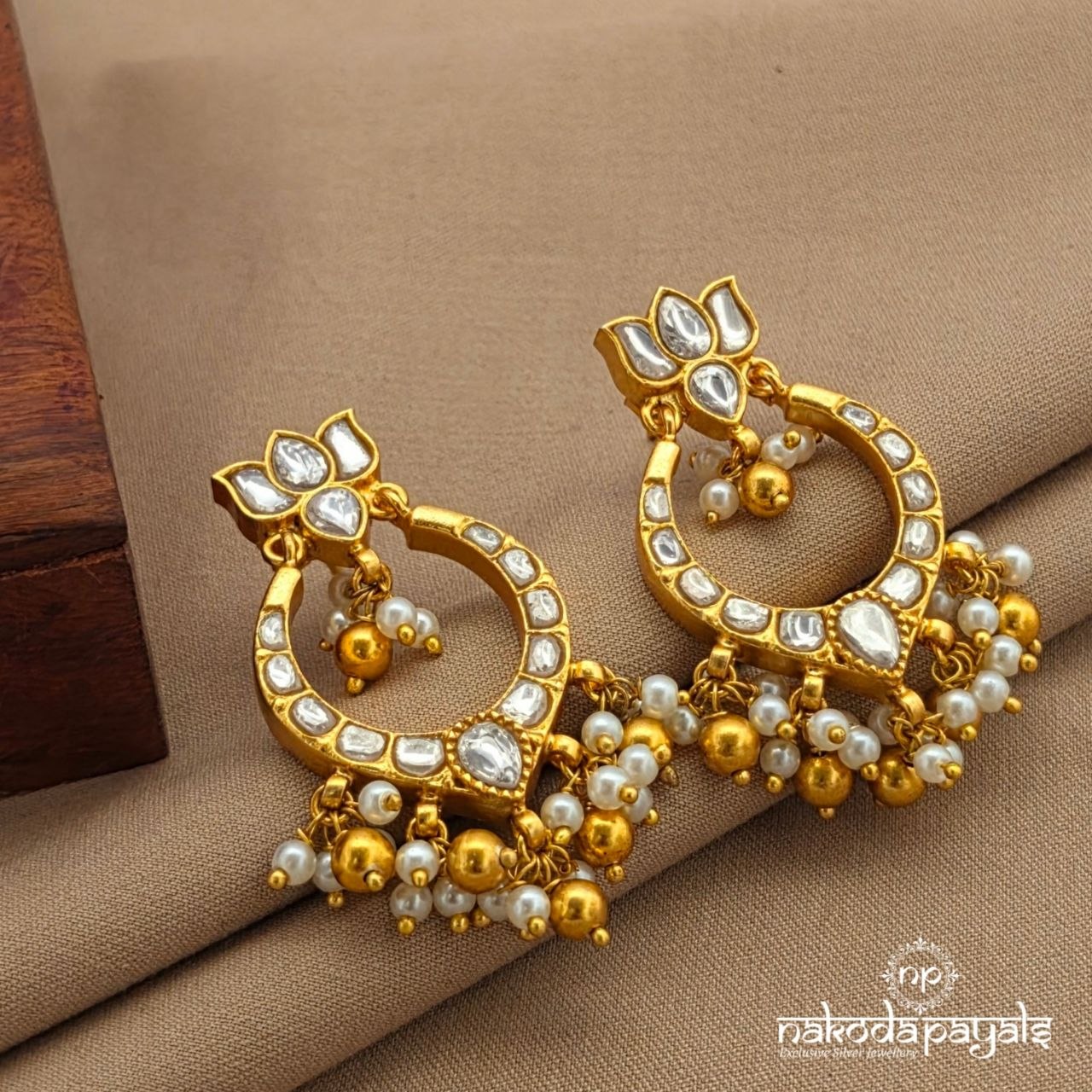 White Lotus pearly Kundan Chandbali (Ge10911)