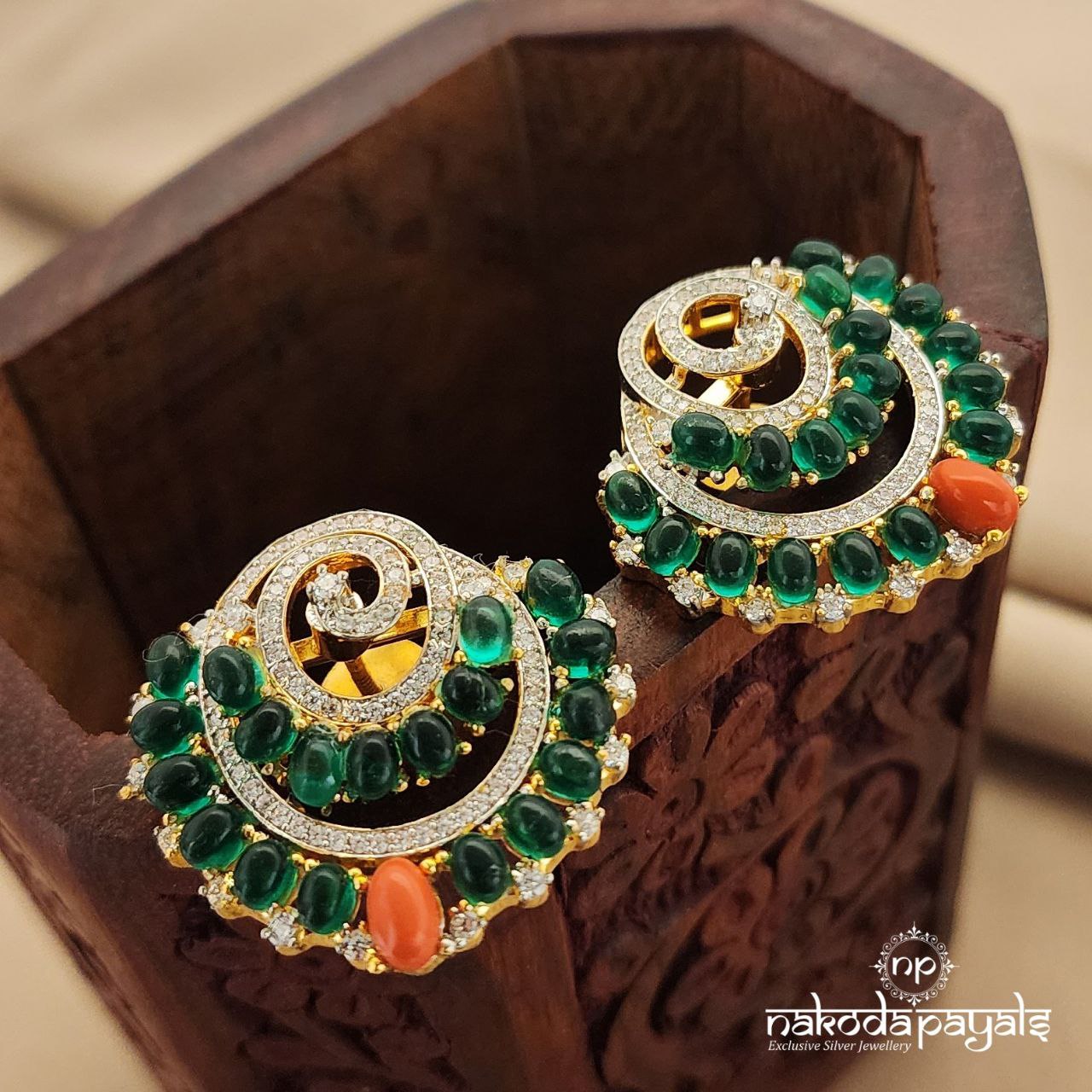 Half Moon Coral Studs (Ge8175)
