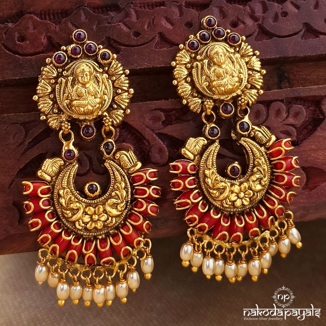 Lakshmi Coral Pearly Chandbali (Ge11193)