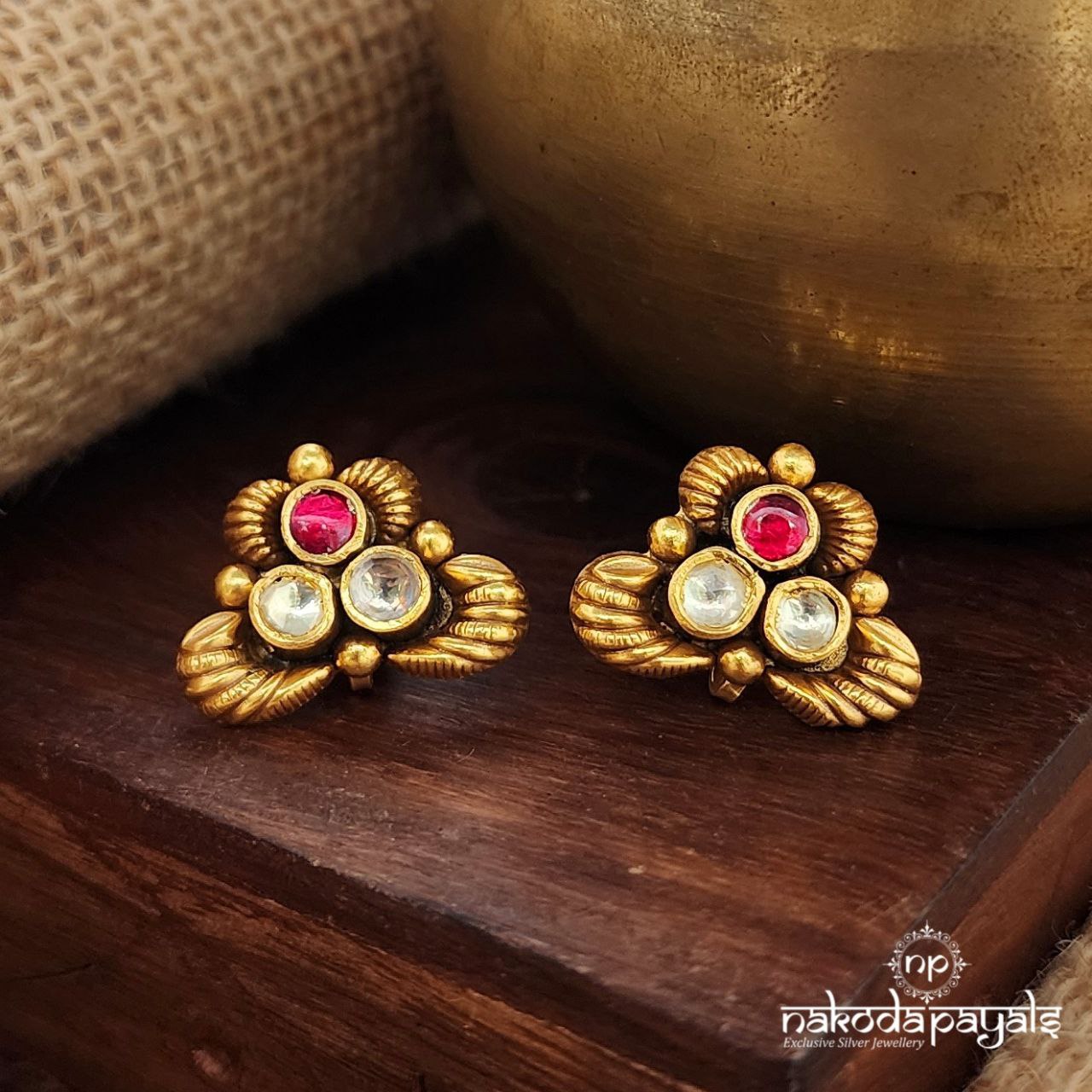 White & Red Kundan Earrings (Ge9892)
