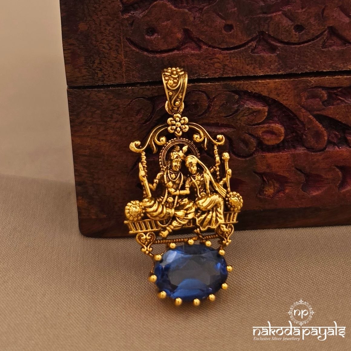 Elegant Radhakrishnan Pendant (Gp2553)