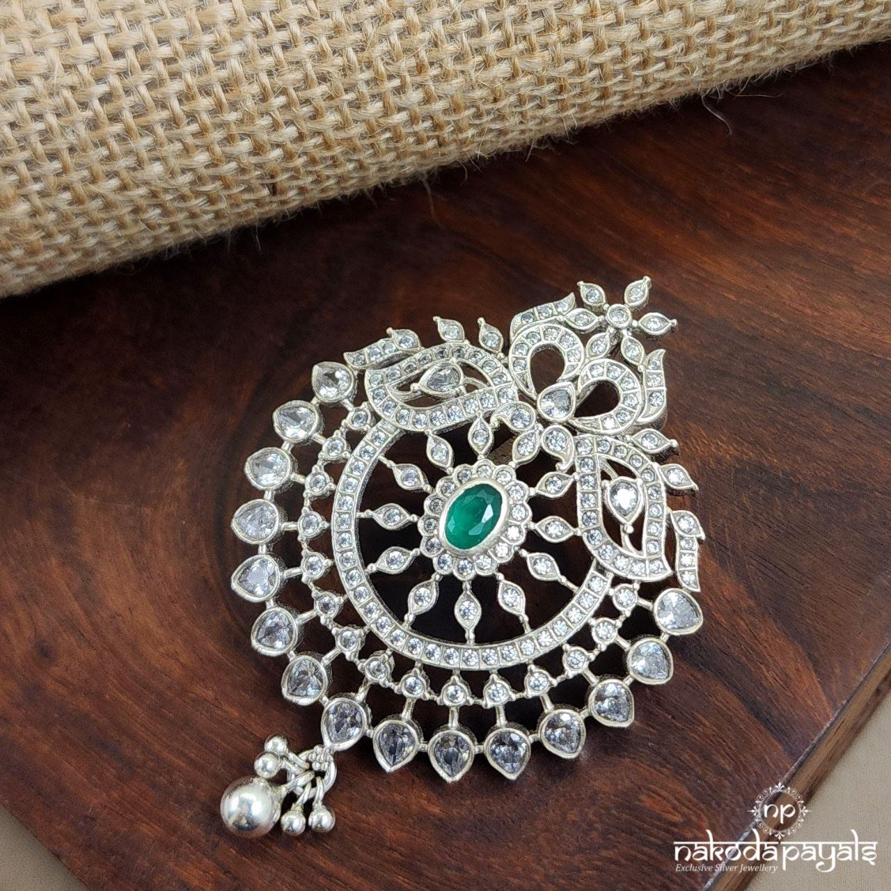 Oval Emerald Green Pendant (P2399)
