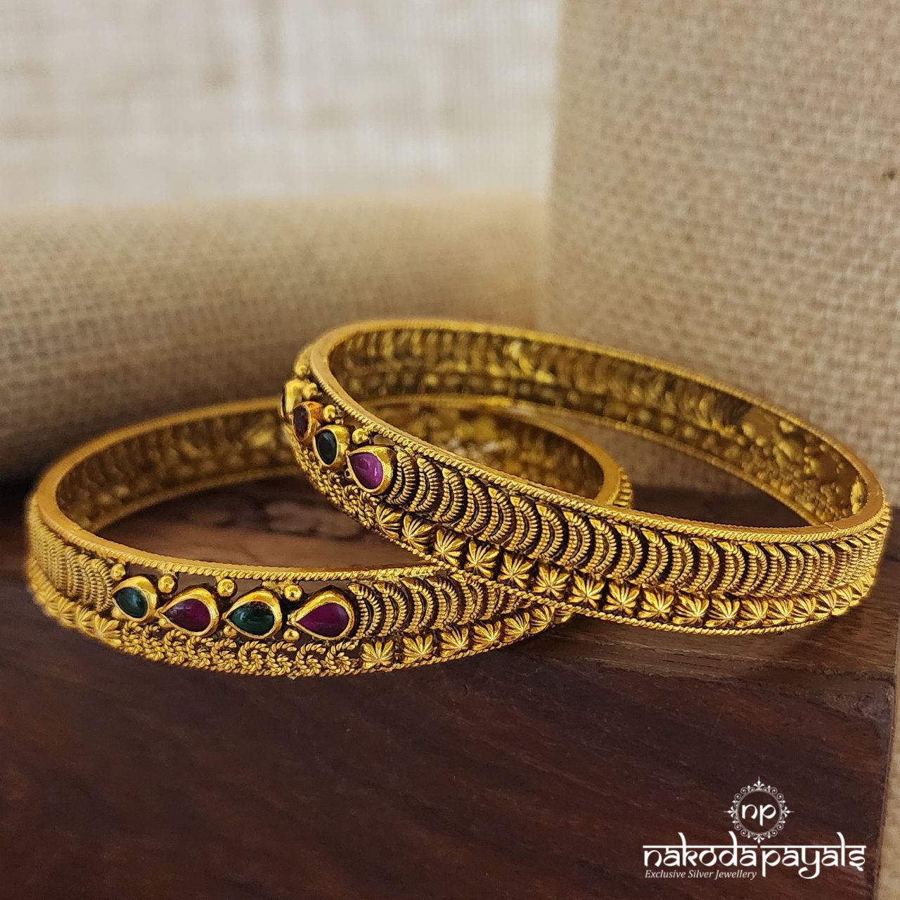 Half Moon Kemp Bangles (Gk2790)