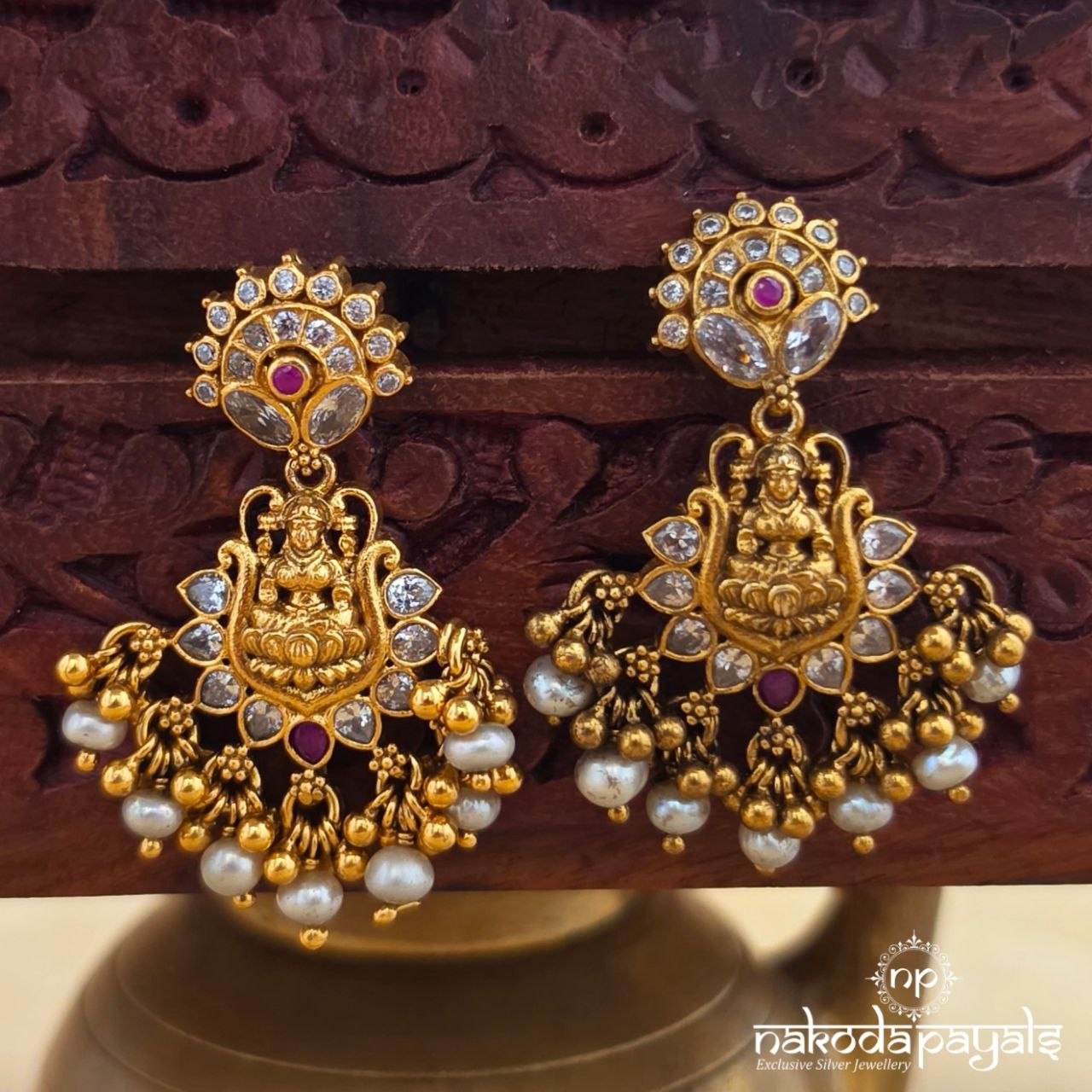 Lakshmi Floral Pearl Chandbali (Ge11186)