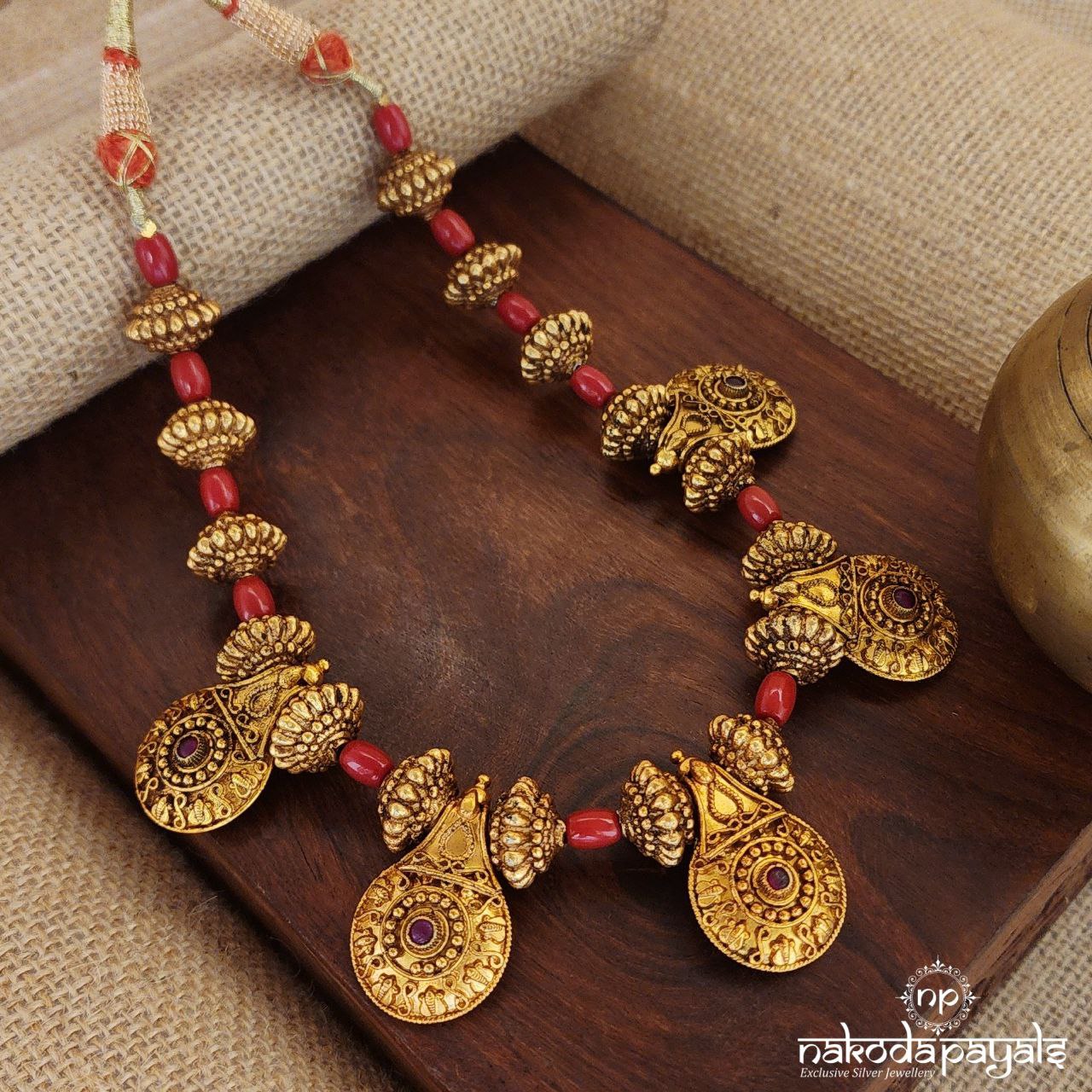 Graceful Coral Neckpiece (Gn8280)