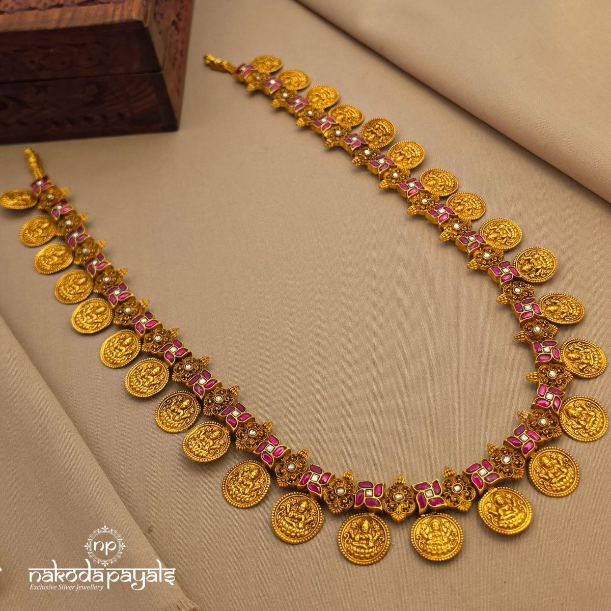 Pink Kundan Lakshmi Kasu Neckpiece (Gn10910)