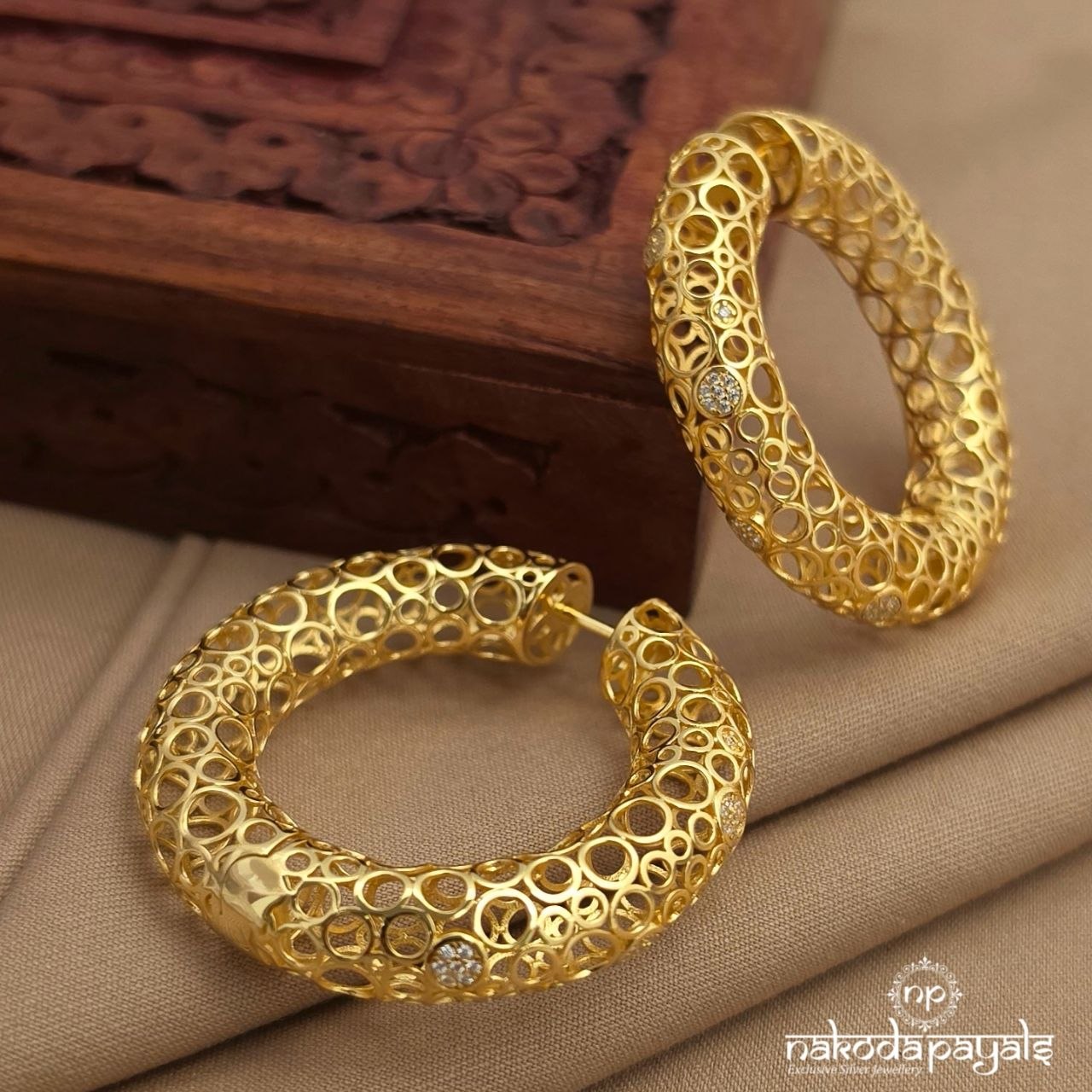 Circular Gold Earrings (St3963)