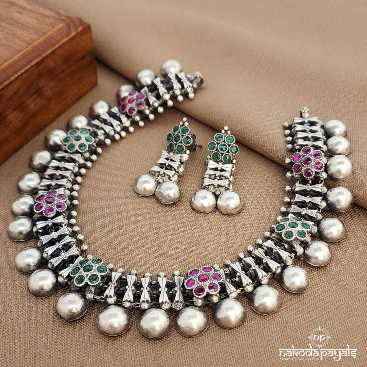 Kemp Floral Neckpiece With Earrings (N11372)