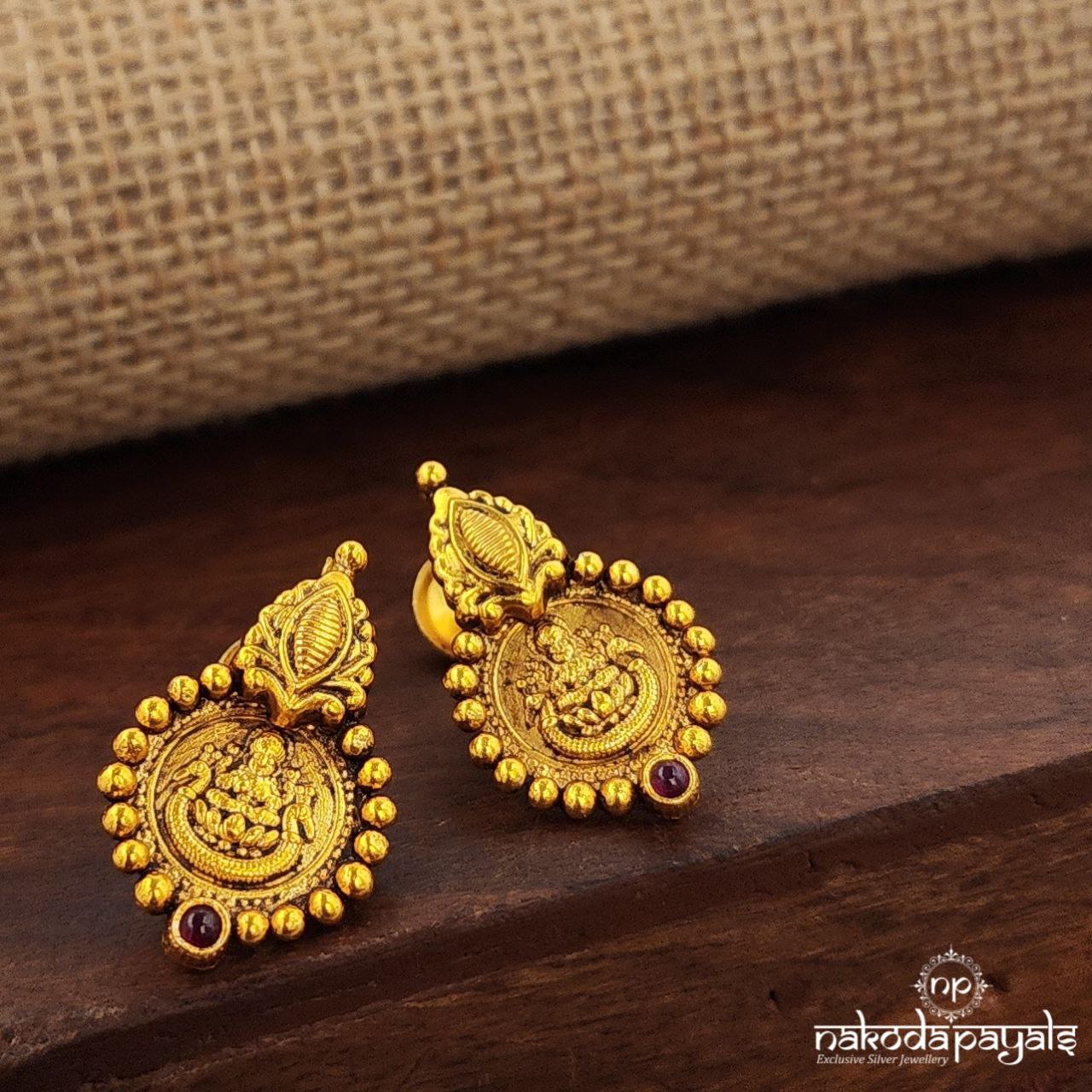 Lakshmi Coined Studs (Ge10189)