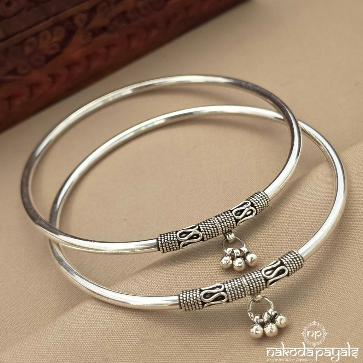 Mesmerizing Ankle Kada (Ak2383)