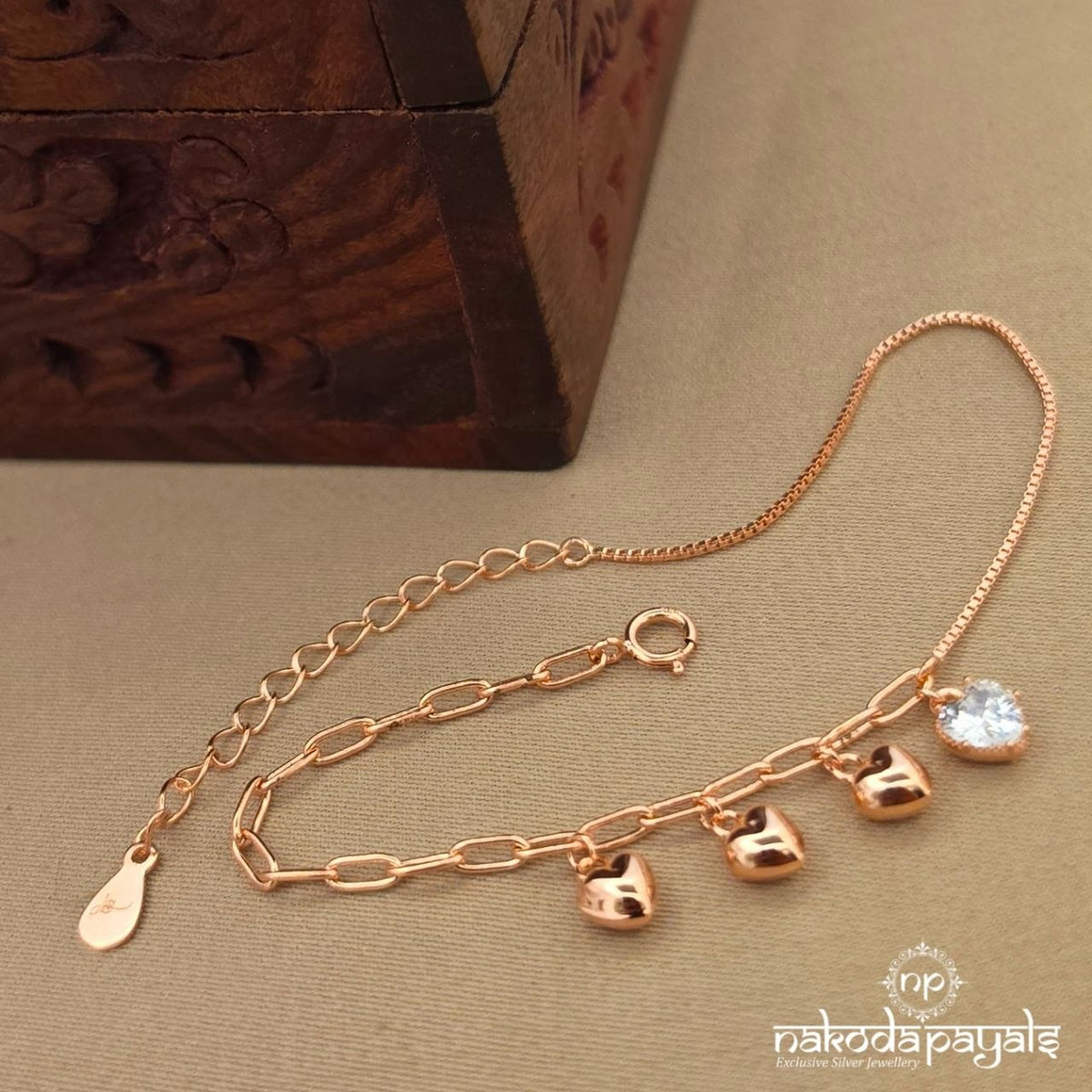 Hearty Drop Bracelet (Br1713)