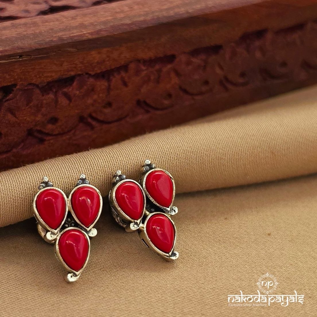 Coral Drop Studs (S9663)