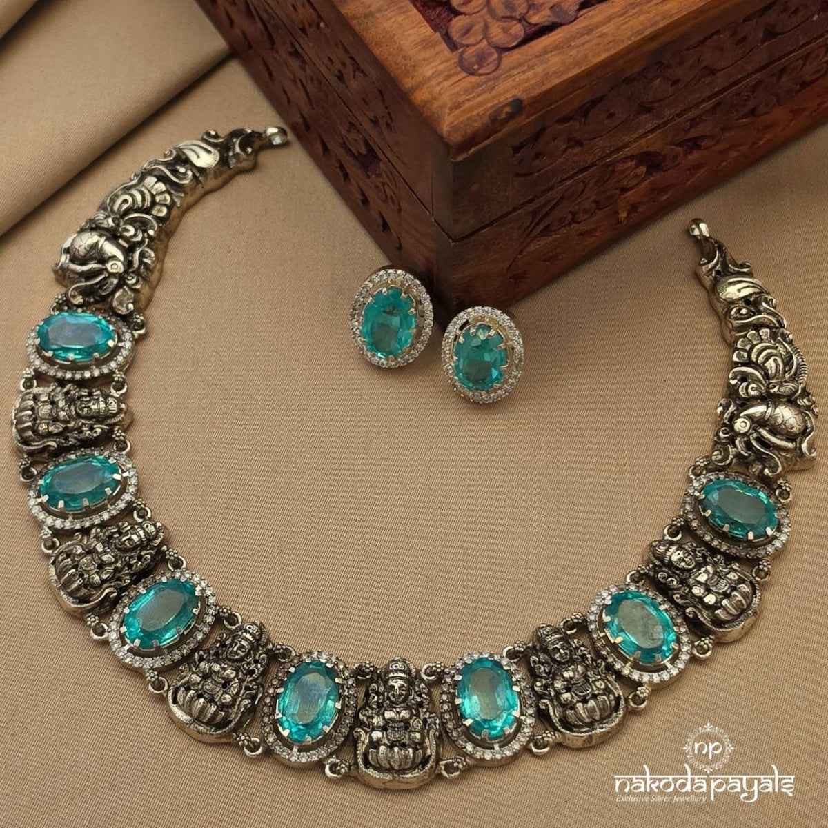 Divine Lakshmi Neckpiece (N12156)