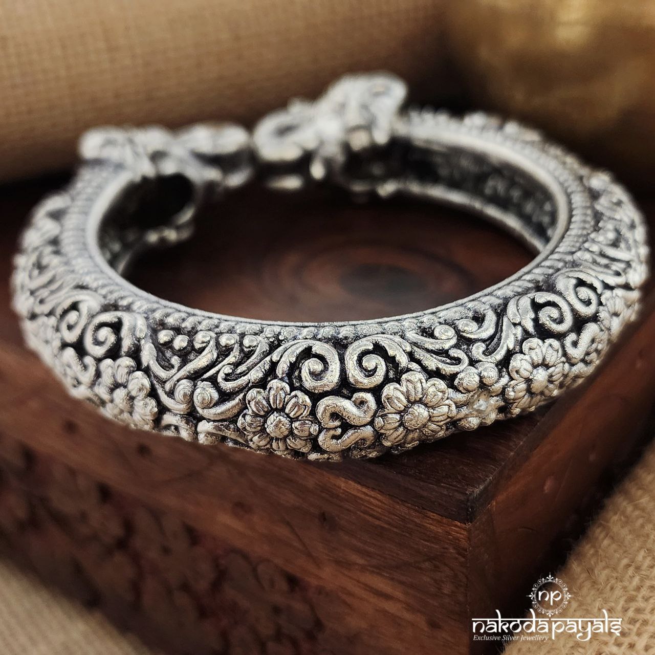 Elephant Broad Oxidised Kada (K5109)