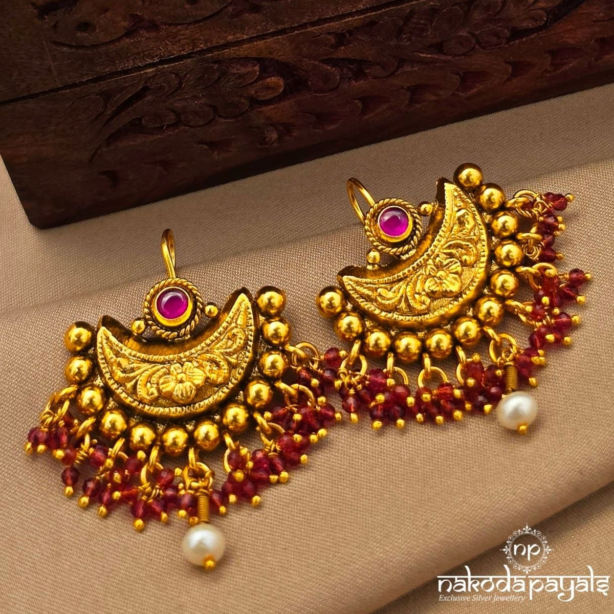 Half Moon Floral Earrings (Ge11398)