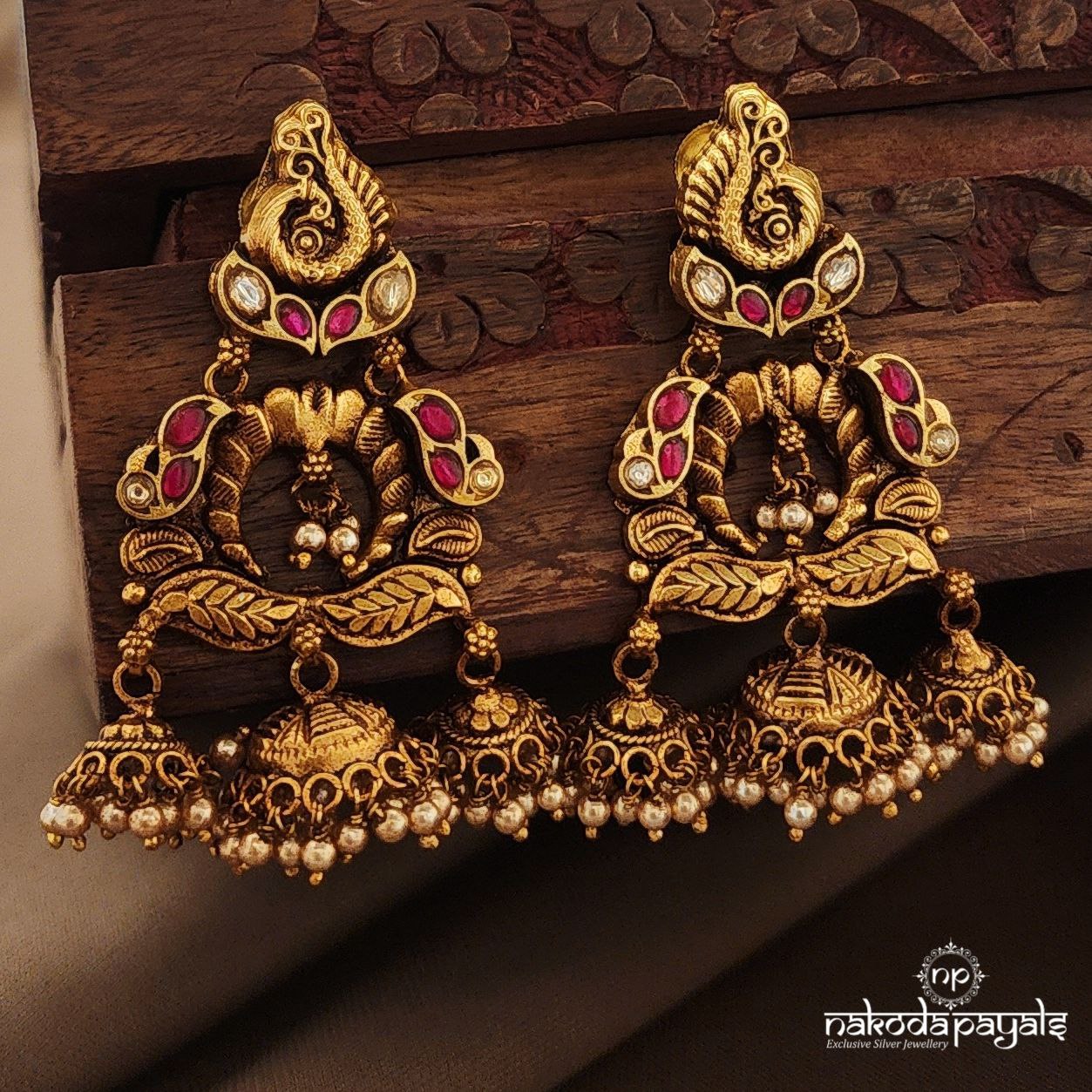 Triple Pearled Drop Jhumka (Ge10335)