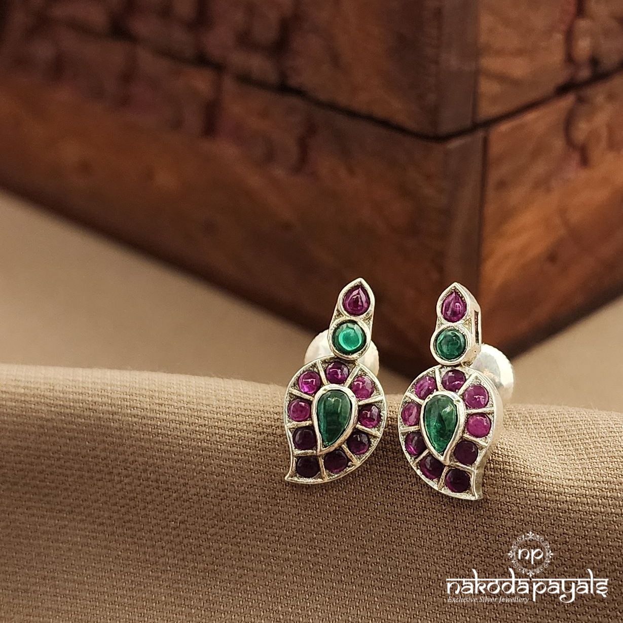 Kemp Mango Studs (S3760)