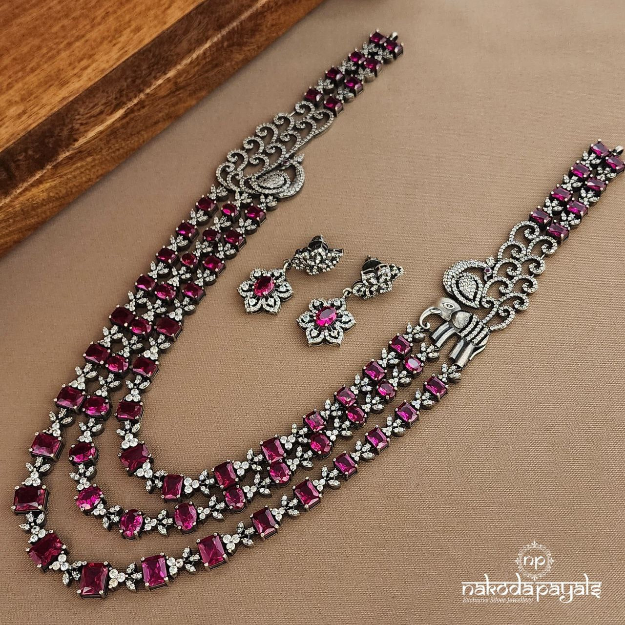 Rose Essence Squarish Neckpiece With Earrings (N11154)