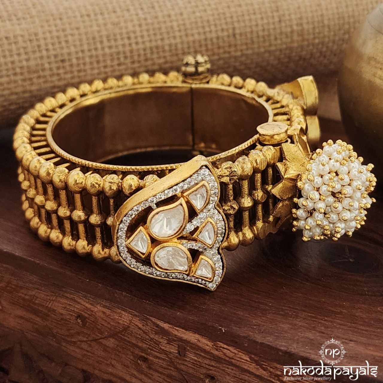 Moissanite CZ Screw Kada (Gk3012)