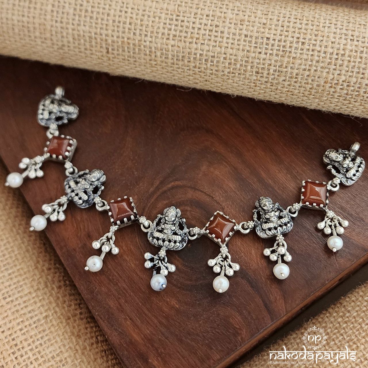 Squarish Lakshmi Choker (N10837)