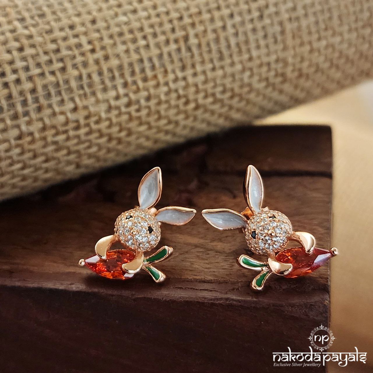 Rabbit With Carrot Earrings (St3248)